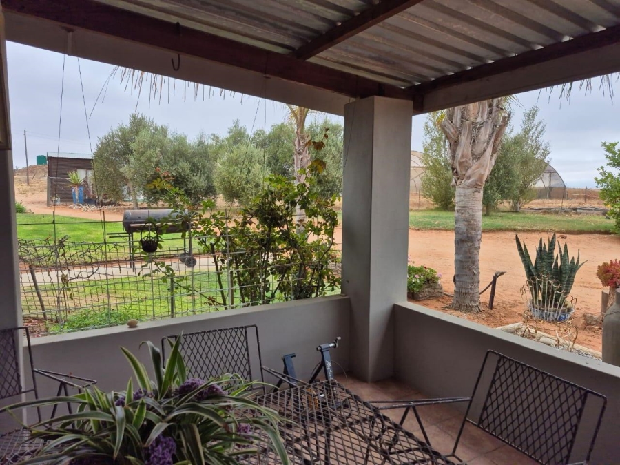 4 Bedroom Property for Sale in Vredendal Rural Western Cape